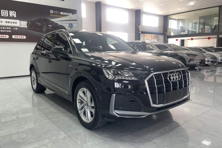 Used Audi Q7 2021 45 TFSI quattro S line Sport model Exterior 5