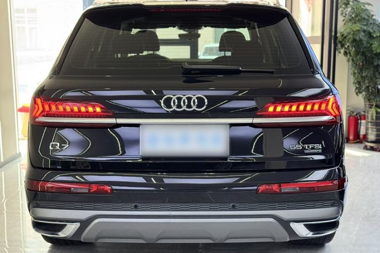 Used Audi Q7 2021 55 TFSI quattro S line Sport model Exterior 5