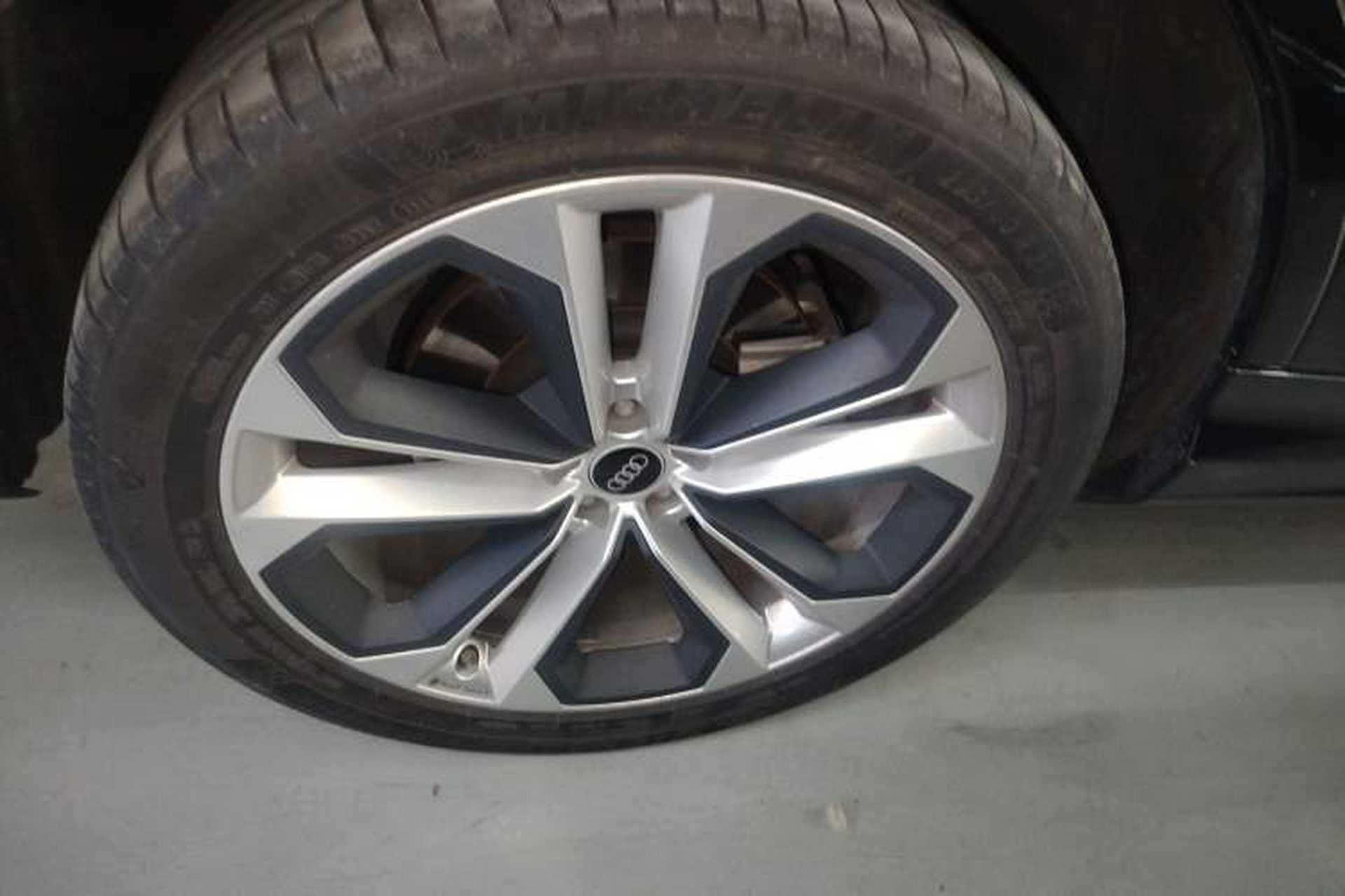 Used Audi Q7 2021 55 TFSI quattro S line Sport model Exterior 5