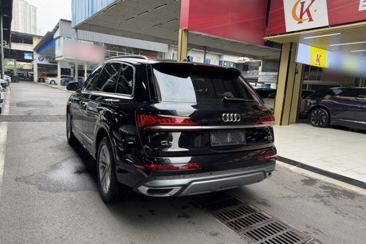 Used Audi Q7 2021 45 TFSI quattro S line Sport model Exterior 6