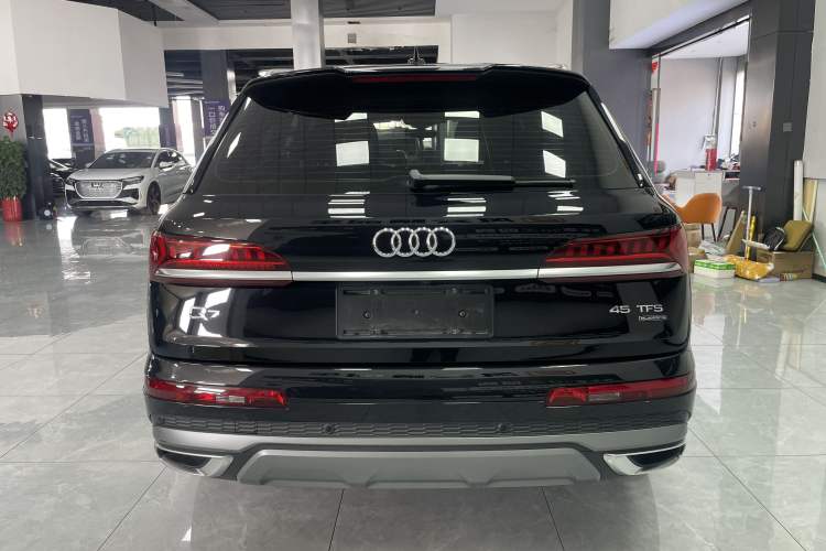 Used Audi Q7 2021 45 TFSI quattro S line Sport model Exterior 7