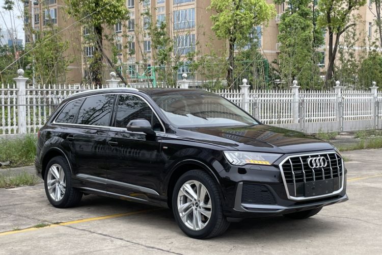 Used Audi Q7 2021 45 TFSI quattro S line Sport model Exterior 7