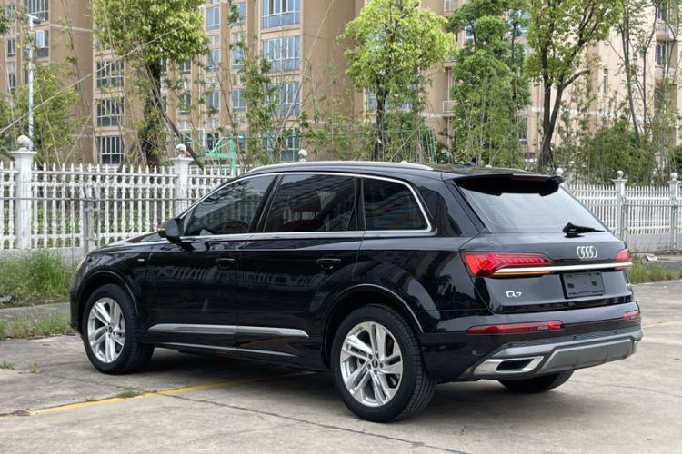 Used Audi Q7 2021 45 TFSI quattro S line Sport model Exterior 8