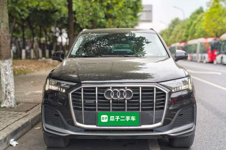 Used Audi Q7 2021 45 TFSI quattro S line Sport model Front
