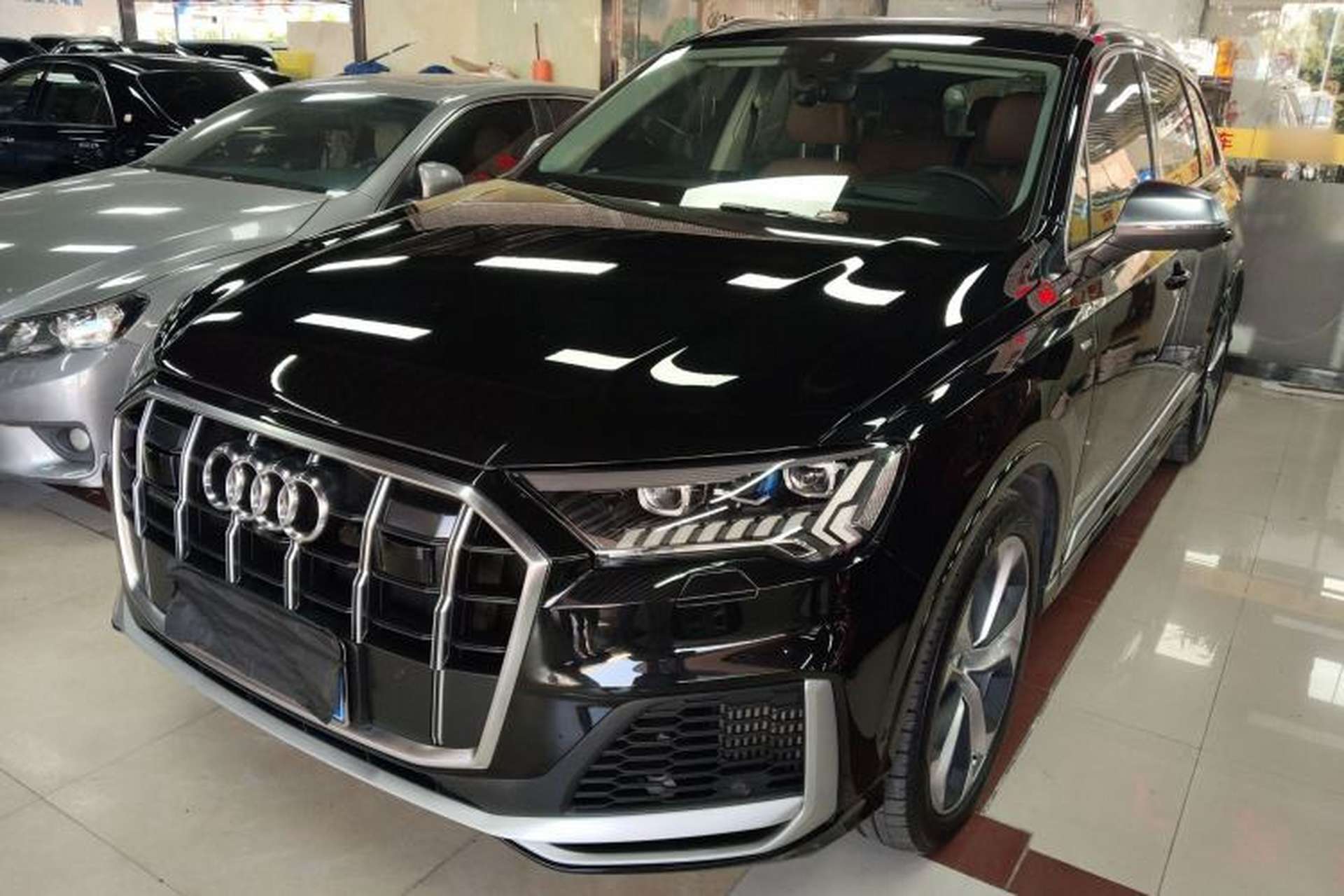 Used Audi Q7 2021 55 TFSI quattro S line Prestige Edition Front Left 45 Deg