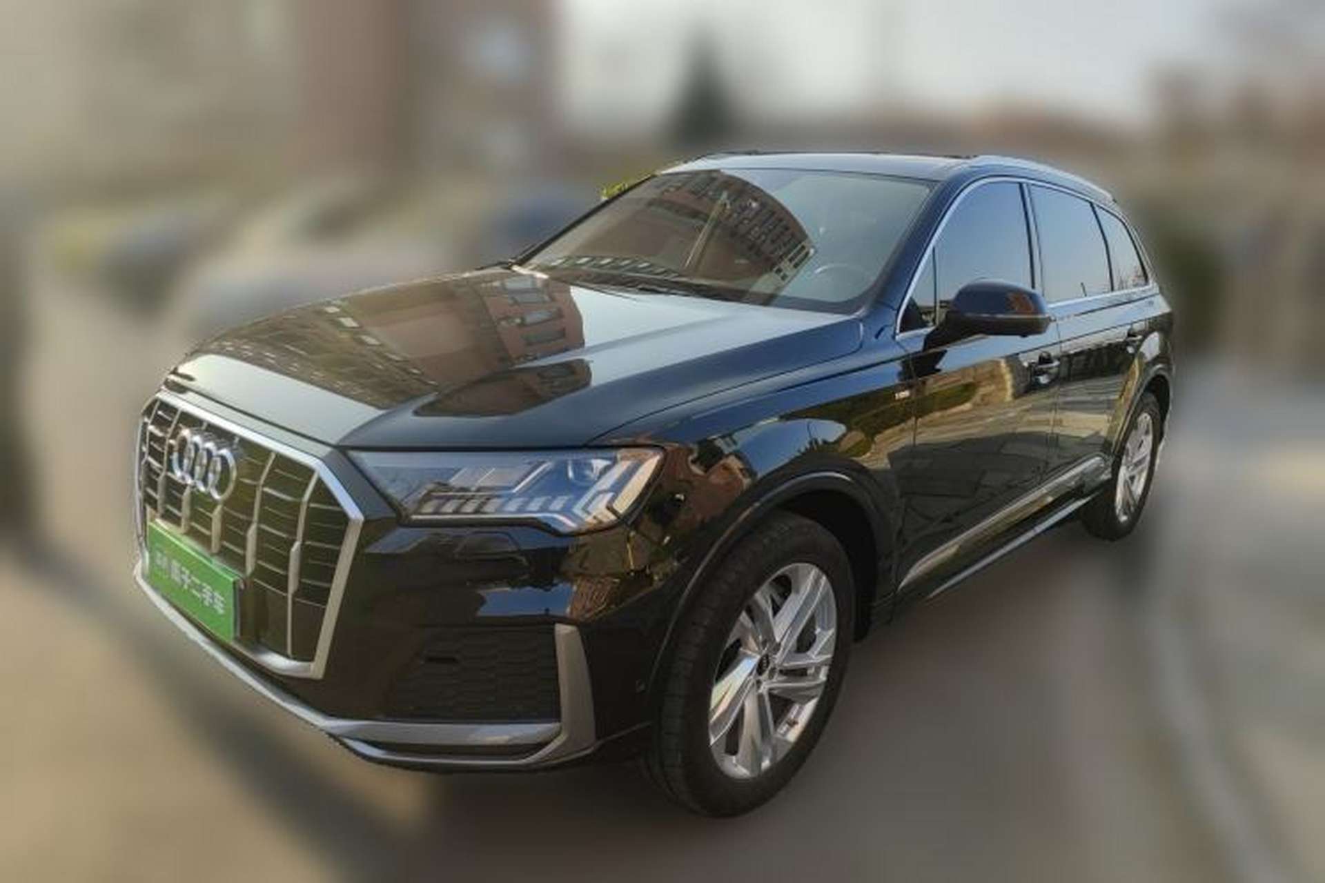 Used Audi Q7 2021 45 TFSI quattro S line Sport model Front Left 45 Deg