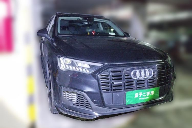 Used Audi Q7 2021 55 TFSI quattro S line Sport model Front Right 45 Deg