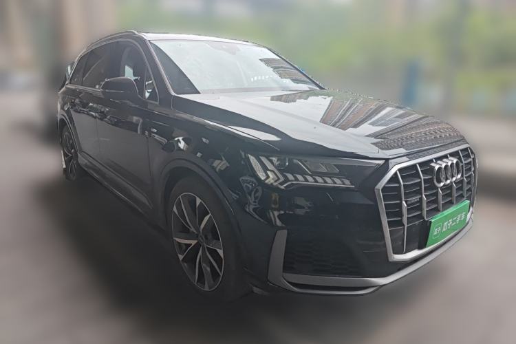 Used Audi Q7 2021 55 TFSI quattro S line Sport model Front Right 45 Deg