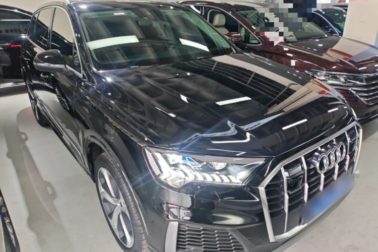 Used Audi Q7 2021 55 TFSI quattro S line Prestige Edition Front Right 45 Deg