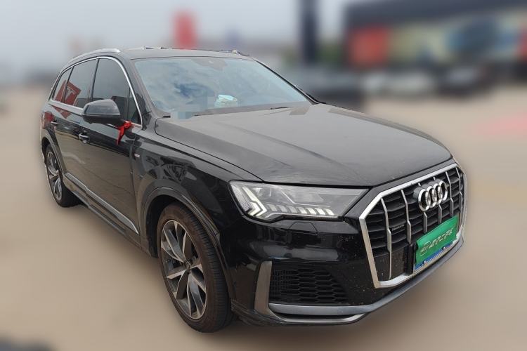 Used Audi Q7 2021 55 TFSI quattro S line Sport model Front Right 45 Deg