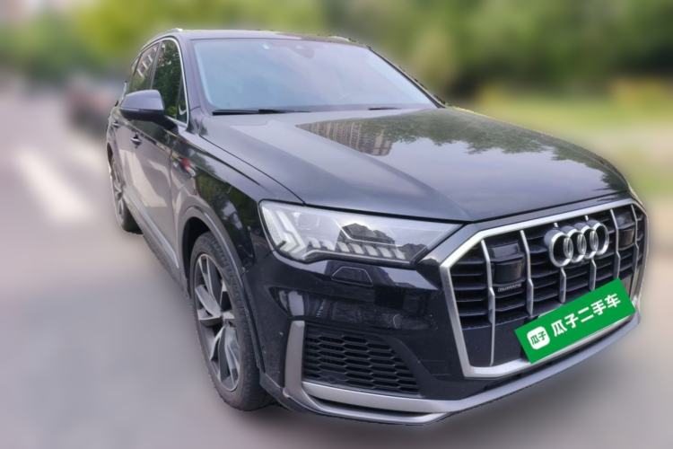 Used Audi Q7 2021 55 TFSI quattro S line Sport model Front Right 45 Deg