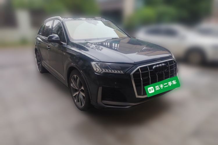 Used Audi Q7 2021 55 TFSI quattro S line Sport model Front Right 45 Deg