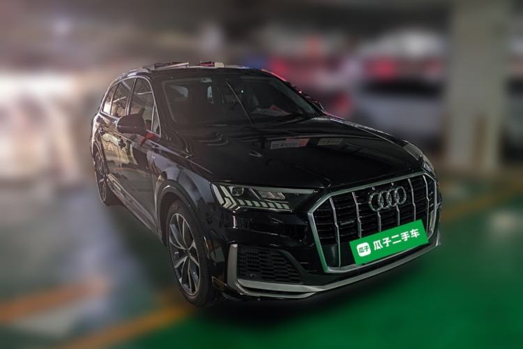 Used Audi Q7 2021 55 TFSI quattro S line Sport model Front Right 45 Deg