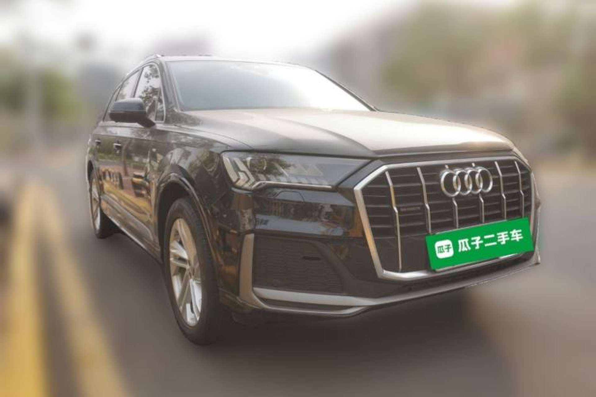 Used Audi Q7 2021 45 TFSI quattro S line Sport model Front Right 45 Deg