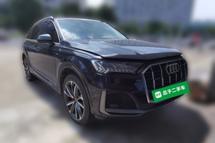 Used Audi Q7 2021 55 TFSI quattro S line Sport model Front Right 45 Deg