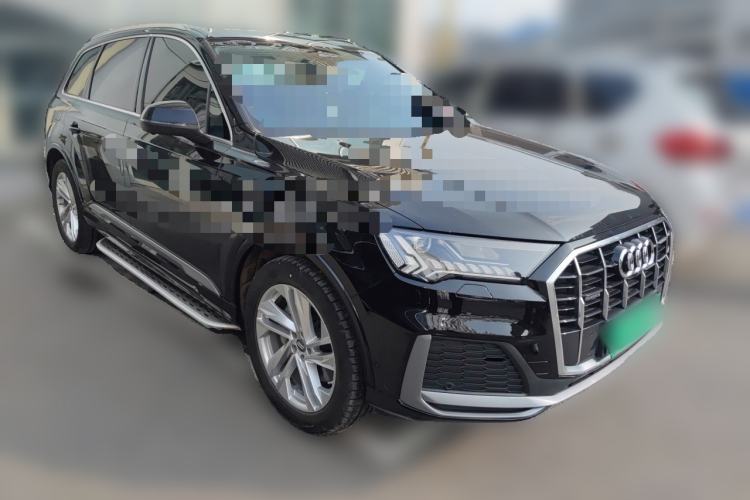 Used Audi Q7 2021 45 TFSI quattro S line Sport model Front Right 45 Deg