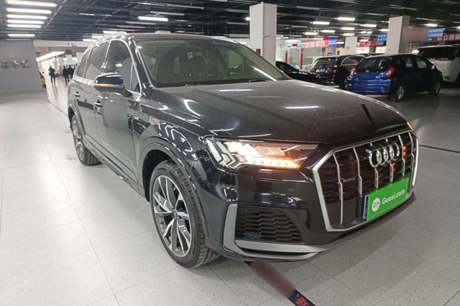 Used Audi Q7 2021 55 TFSI quattro S line Sport model Front Right 45 Deg