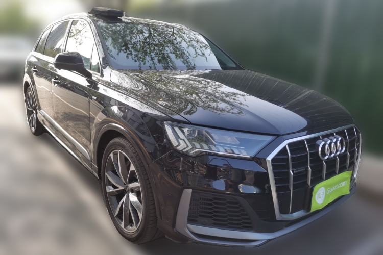 Used Audi Q7 2021 55 TFSI quattro S line Sport model Front Right 45 Deg