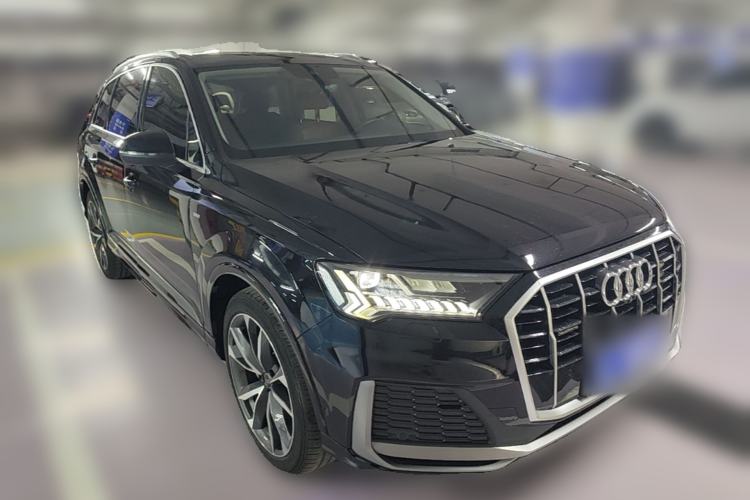 Used Audi Q7 2021 55 TFSI quattro S line Sport model Front Right 45 Deg