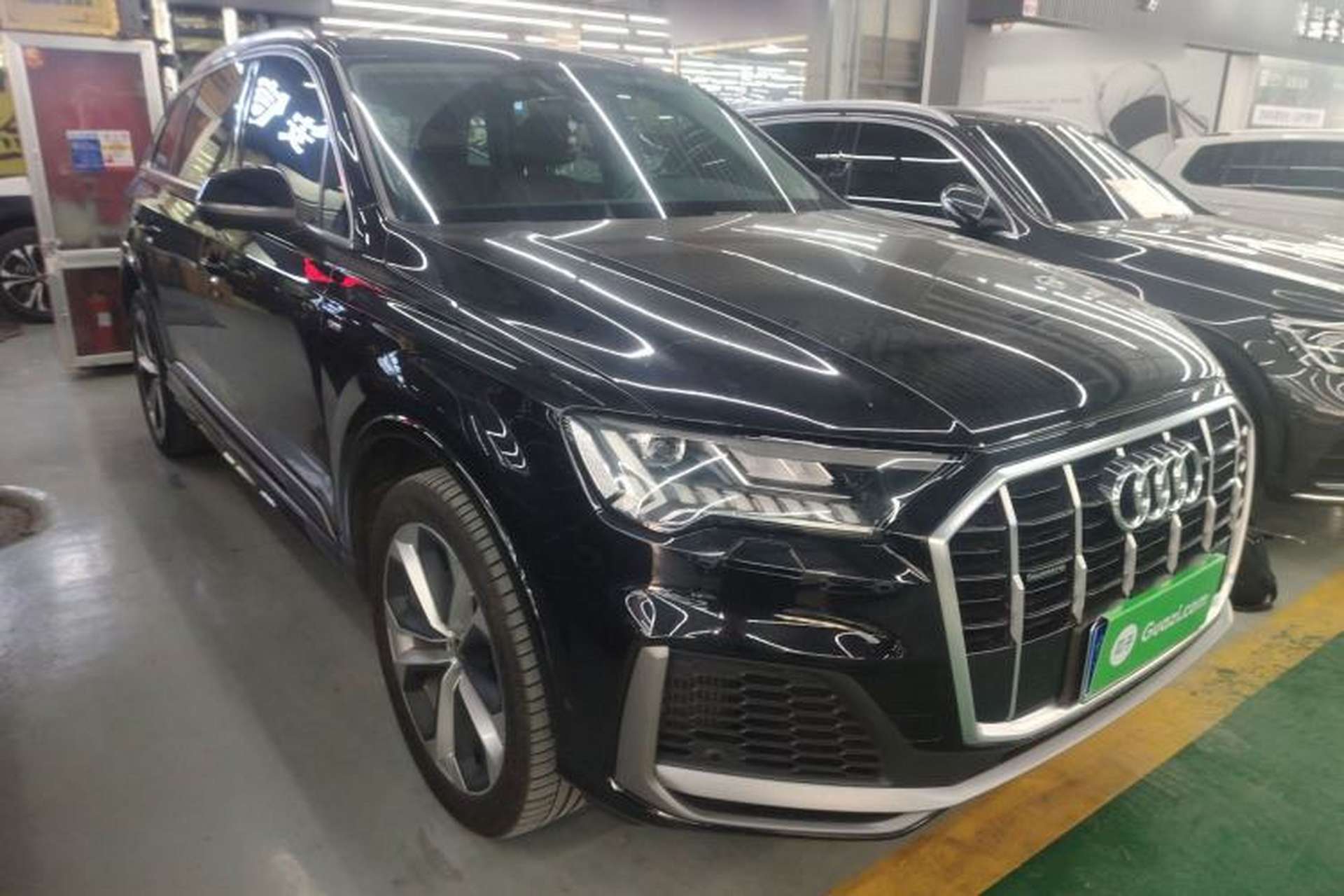 Used Audi Q7 2021 55 TFSI quattro S line Sport model Front Right 45 Deg