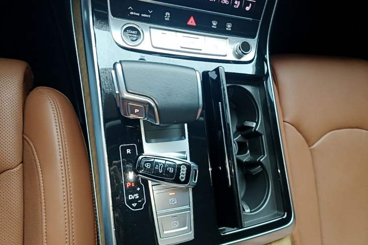 Used Audi Q7 2021 55 TFSI quattro S line Prestige Edition Gear Lever