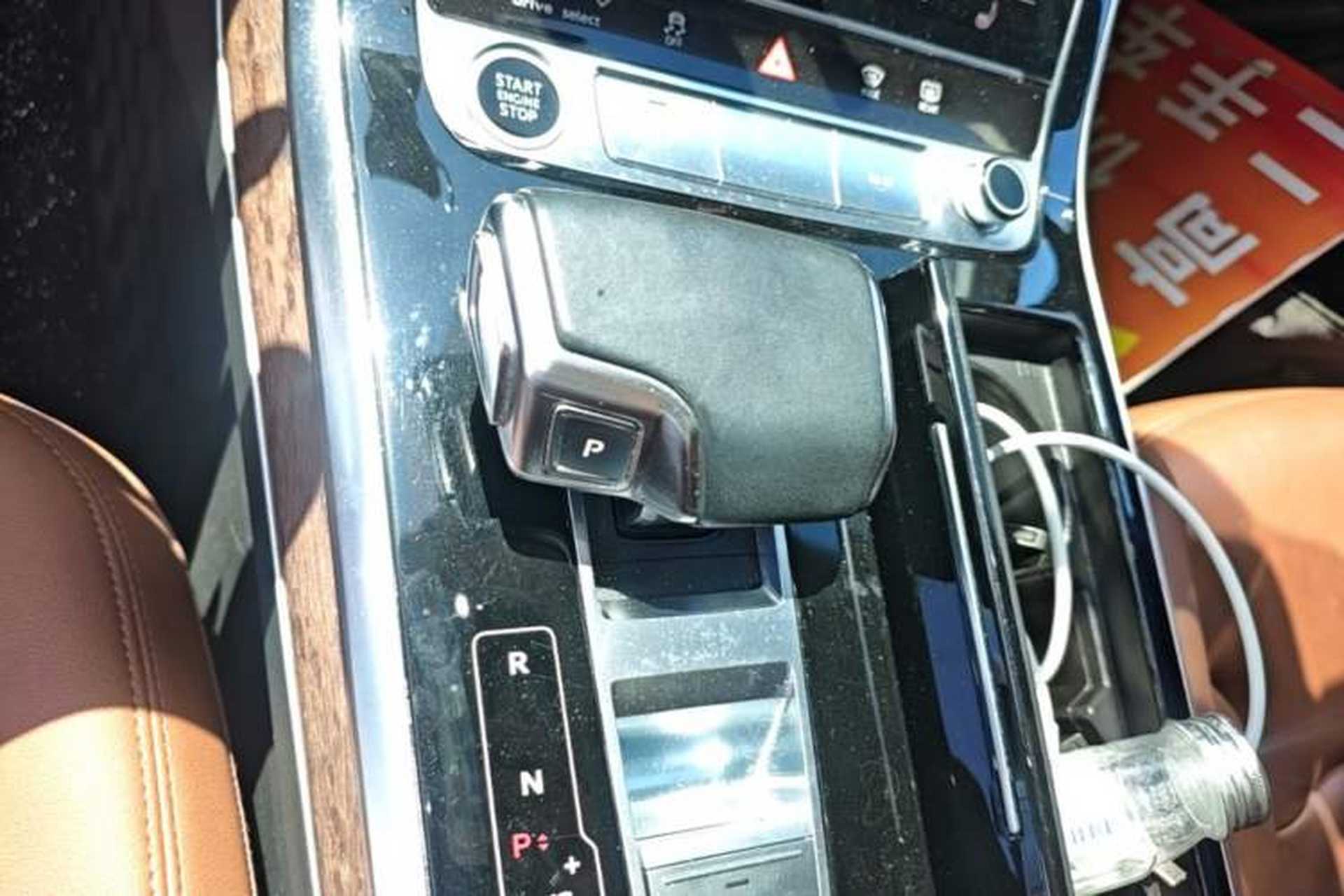 Used Audi Q7 2021 45 TFSI quattro S line Sport model Gear Lever