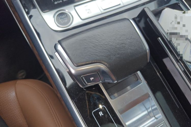 Used Audi Q7 2021 55 TFSI quattro S line Sport model Gear Lever