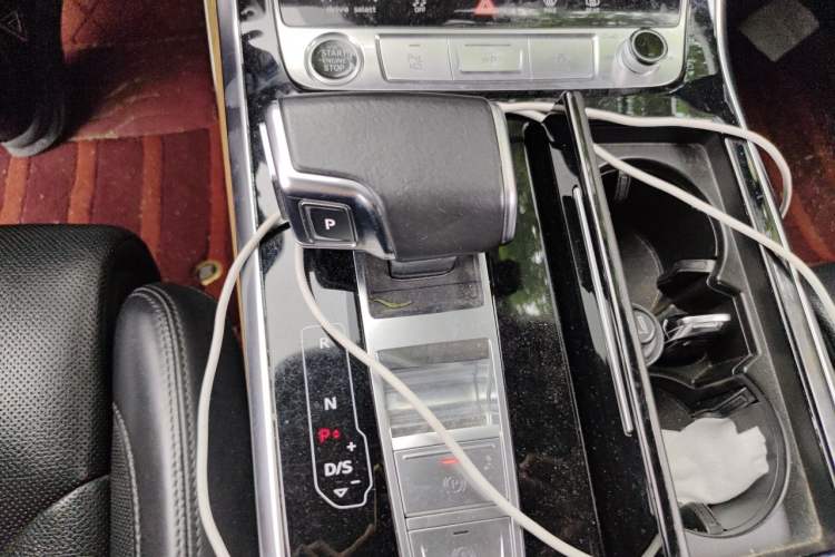 Used Audi Q7 2021 55 TFSI quattro S line Prestige Edition Gear Lever