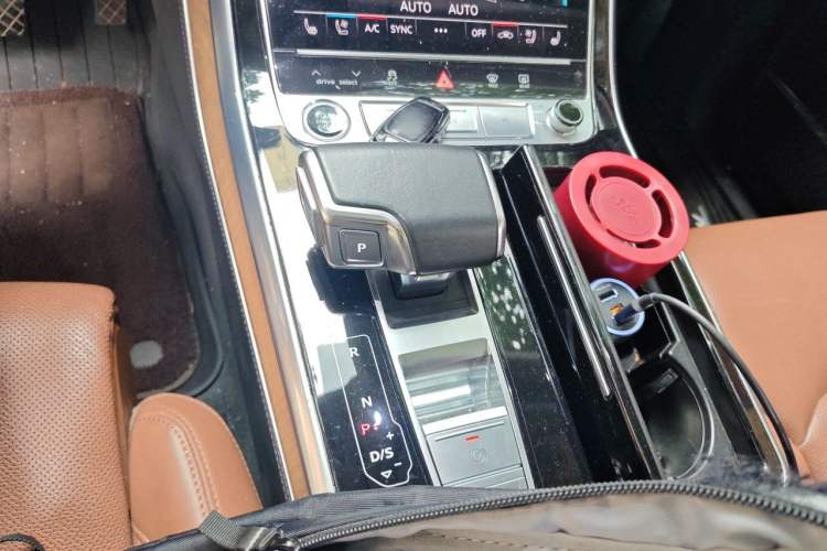 Used Audi Q7 2021 55 TFSI quattro S line Prestige Edition Gear Lever