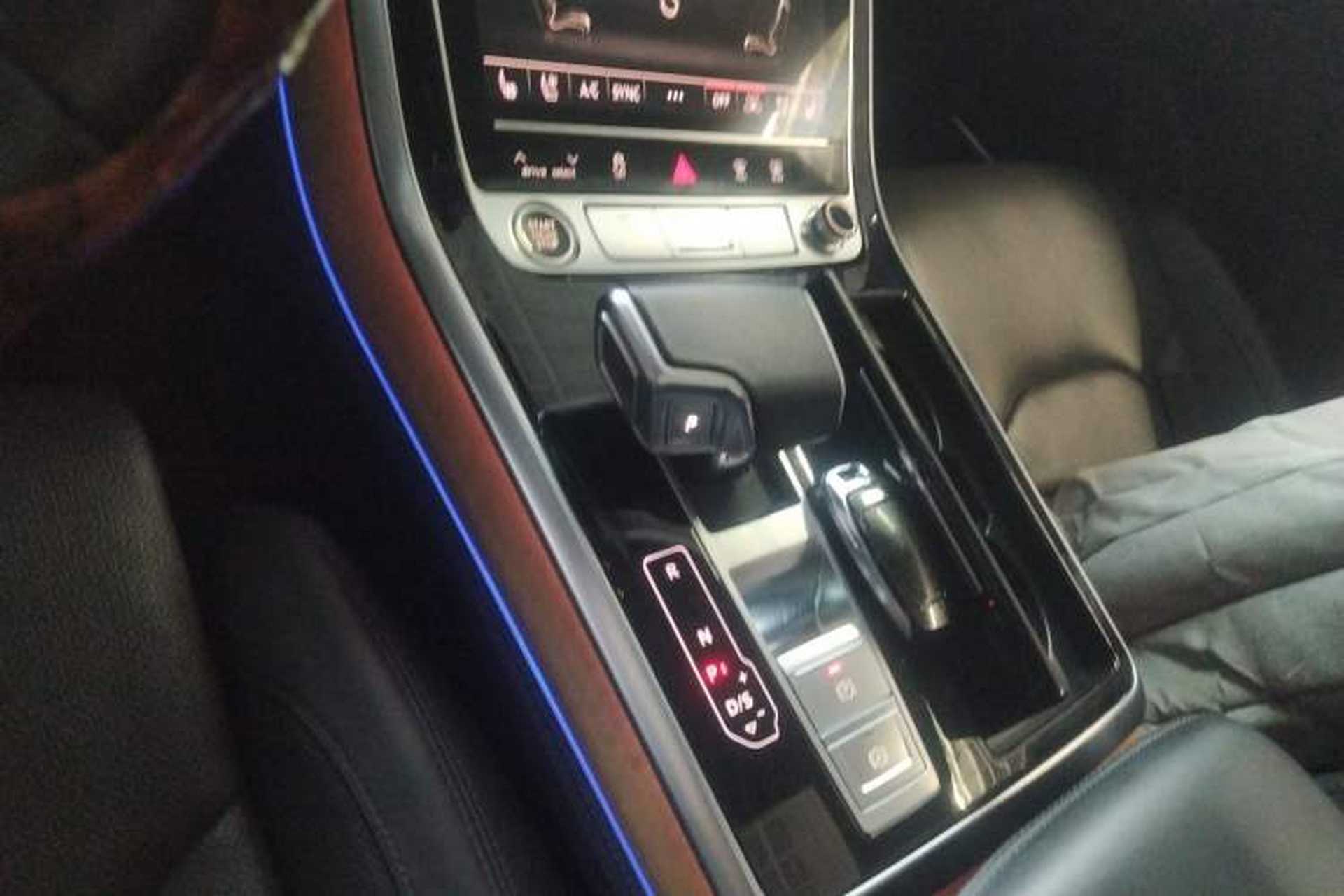 Used Audi Q7 2021 55 TFSI quattro S line Prestige Edition Gear Lever