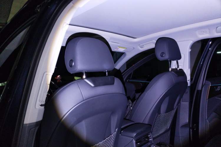 Used Audi Q7 2021 55 TFSI quattro S line Sport model Headliner