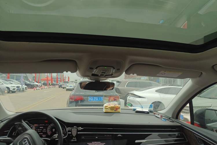 Used Audi Q7 2021 55 TFSI quattro S line Sport model Headliner