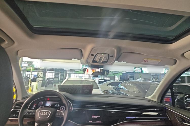 Used Audi Q7 2021 55 TFSI quattro S line Sport model Headliner