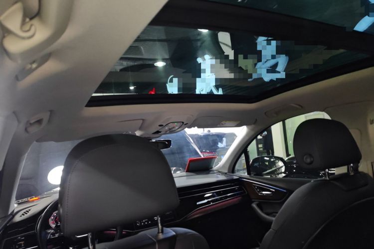 Used Audi Q7 2021 55 TFSI quattro S line Sport model Headliner