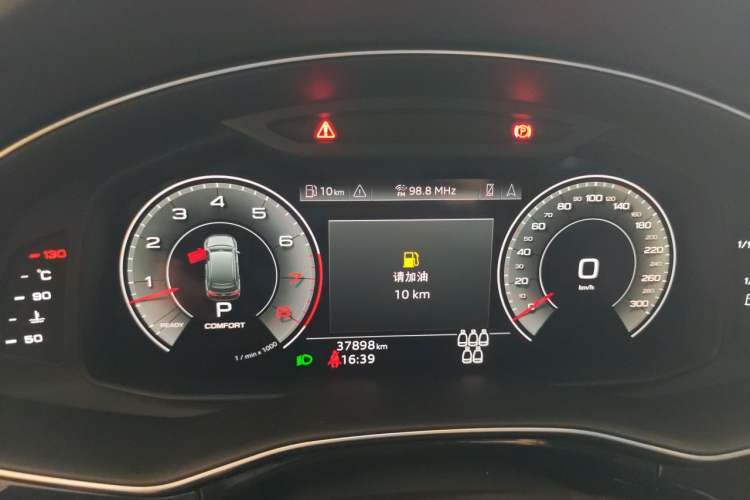 Used Audi Q7 2021 55 TFSI quattro S line Sport model Instrument Cluster