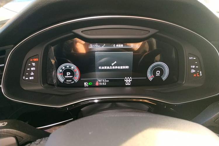 Used Audi Q7 2021 55 TFSI quattro S line Sport model Instrument Cluster