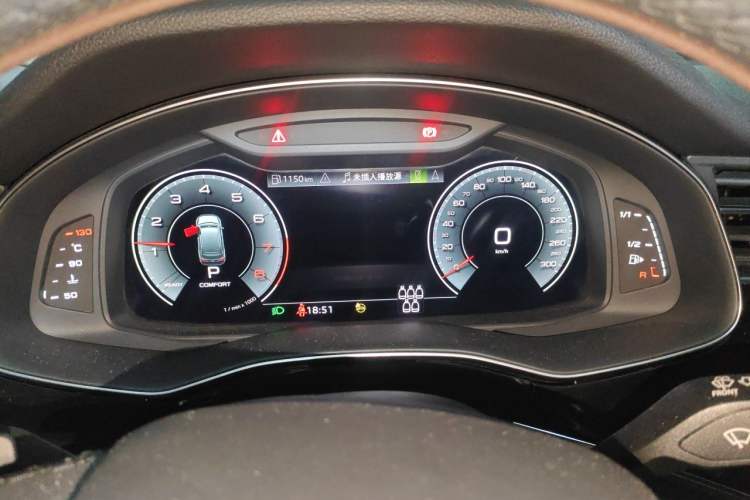 Used Audi Q7 2021 45 TFSI quattro S line Luxury Edition Instrument Cluster