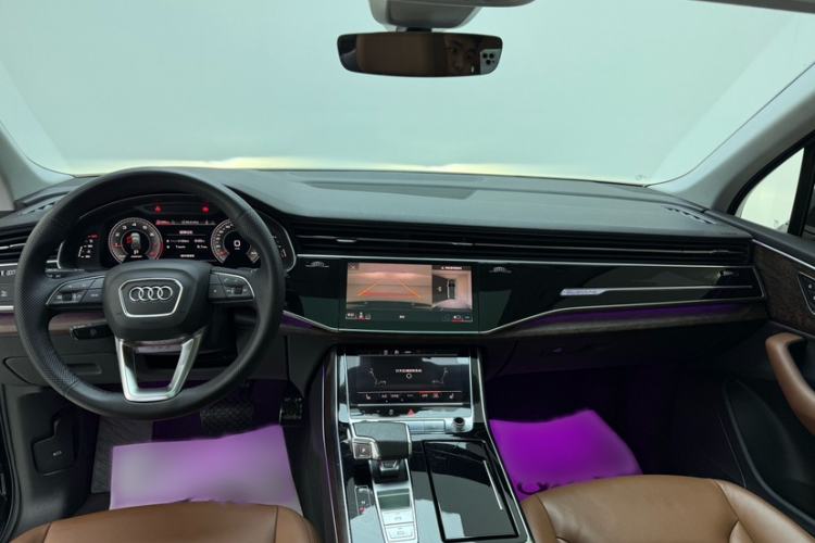 Used Audi Q7 2021 45 TFSI quattro S line Sport model Interior 1