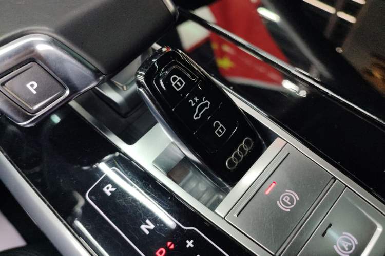 Used Audi Q7 2021 55 TFSI quattro S line Sport model Interior 1