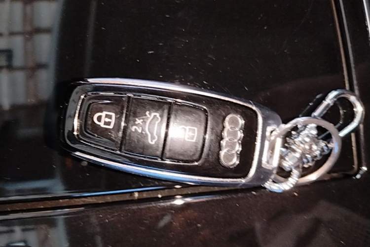 Used Audi Q7 2021 45 TFSI quattro S line Sport model Interior 1