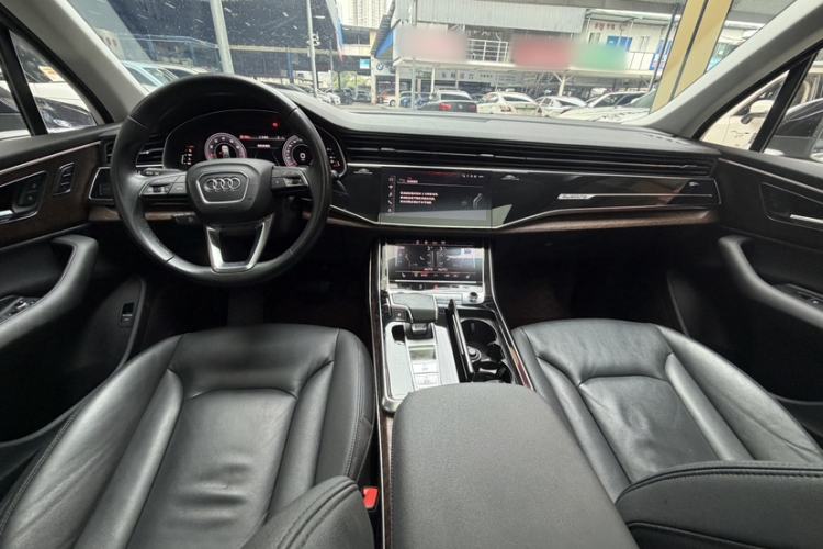 Used Audi Q7 2021 45 TFSI quattro S line Sport model Interior 12