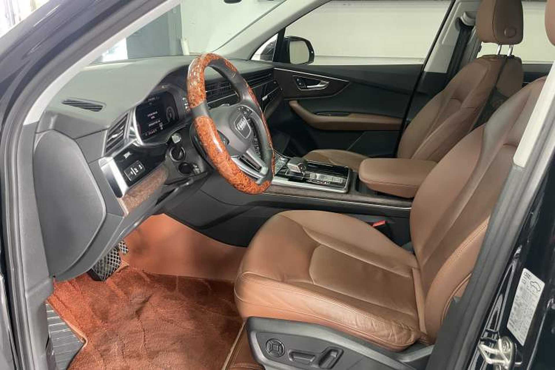 Used Audi Q7 2021 45 TFSI quattro S line Sport model Interior 2