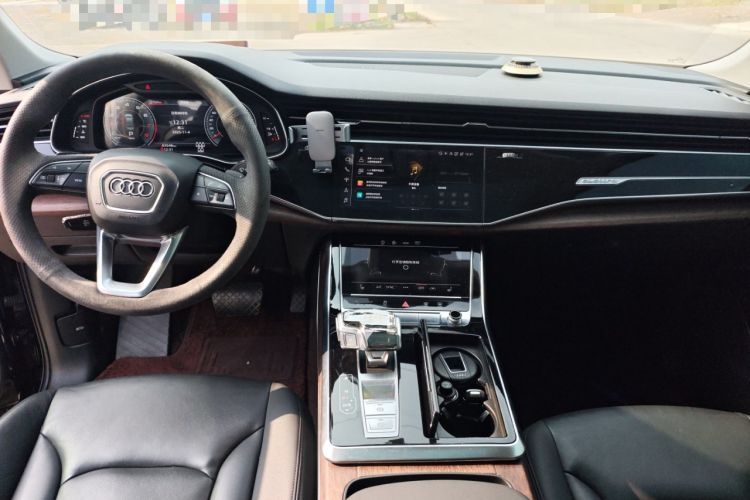 Used Audi Q7 2021 45 TFSI quattro S line Sport model Interior 2