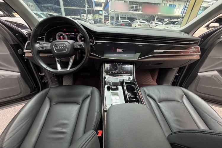 Used Audi Q7 2021 45 TFSI quattro S line Sport model Interior 2