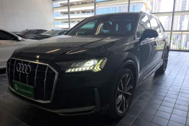 Used Audi Q7 2021 55 TFSI quattro S line Sport model