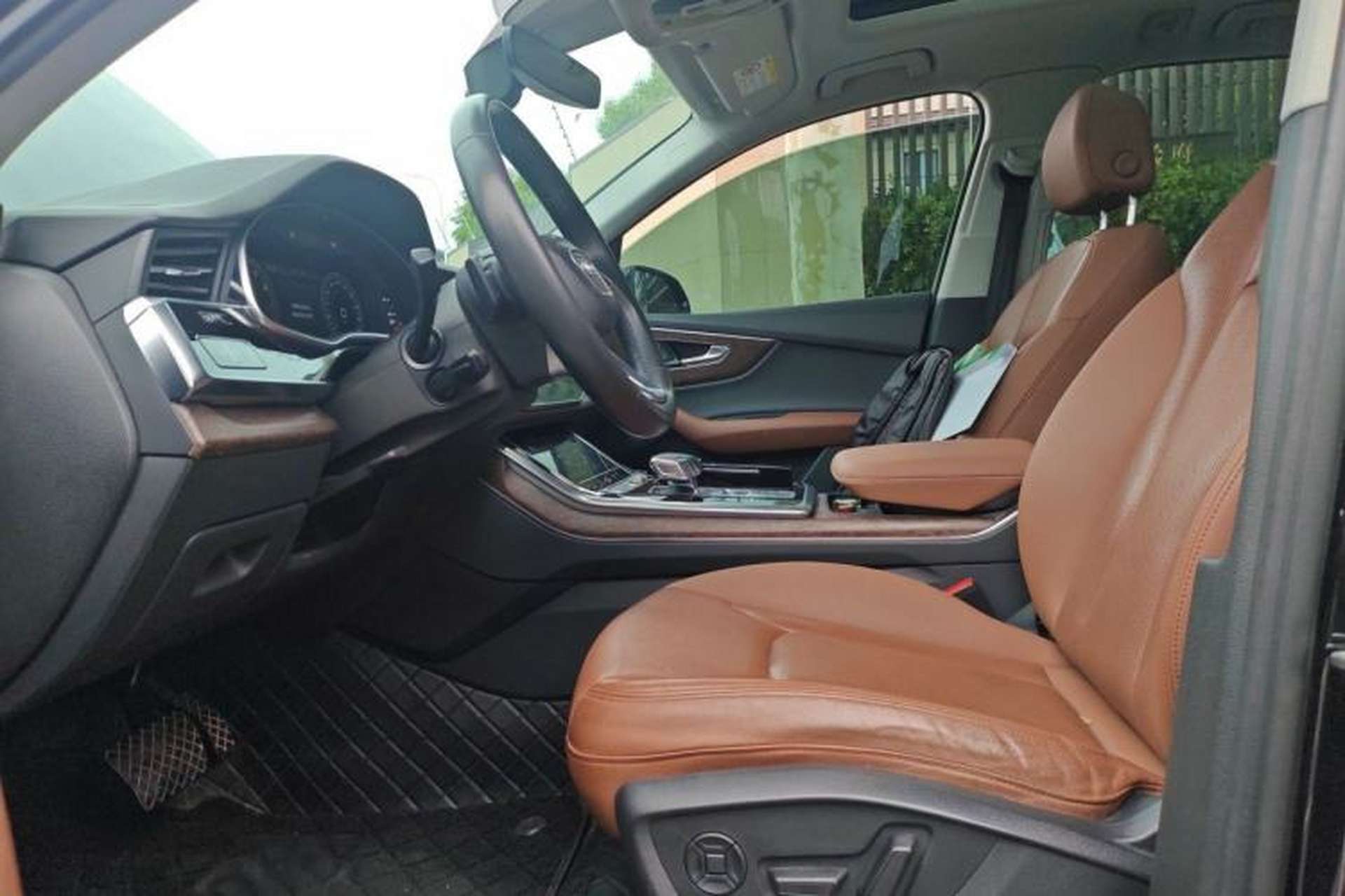 Used Audi Q7 2021 55 TFSI quattro S line Sport model Left Front Seat