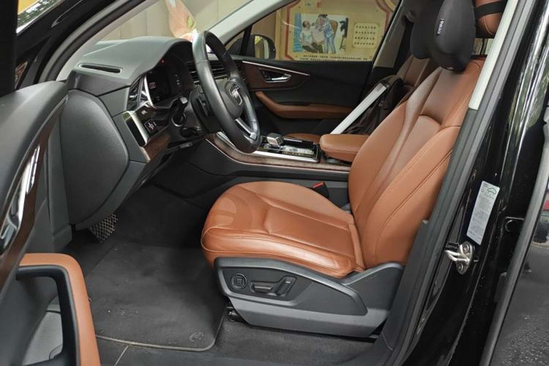 Used Audi Q7 2021 55 TFSI quattro S line Sport model Left Front Seat