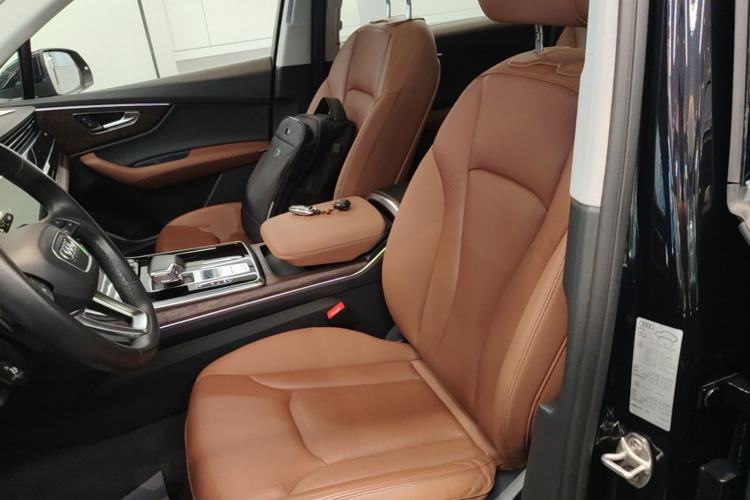 Used Audi Q7 2021 55 TFSI quattro S line Sport model Left Front Seat