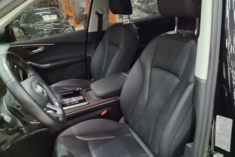 Used Audi Q7 2021 55 TFSI quattro S line Sport model Left Front Seat