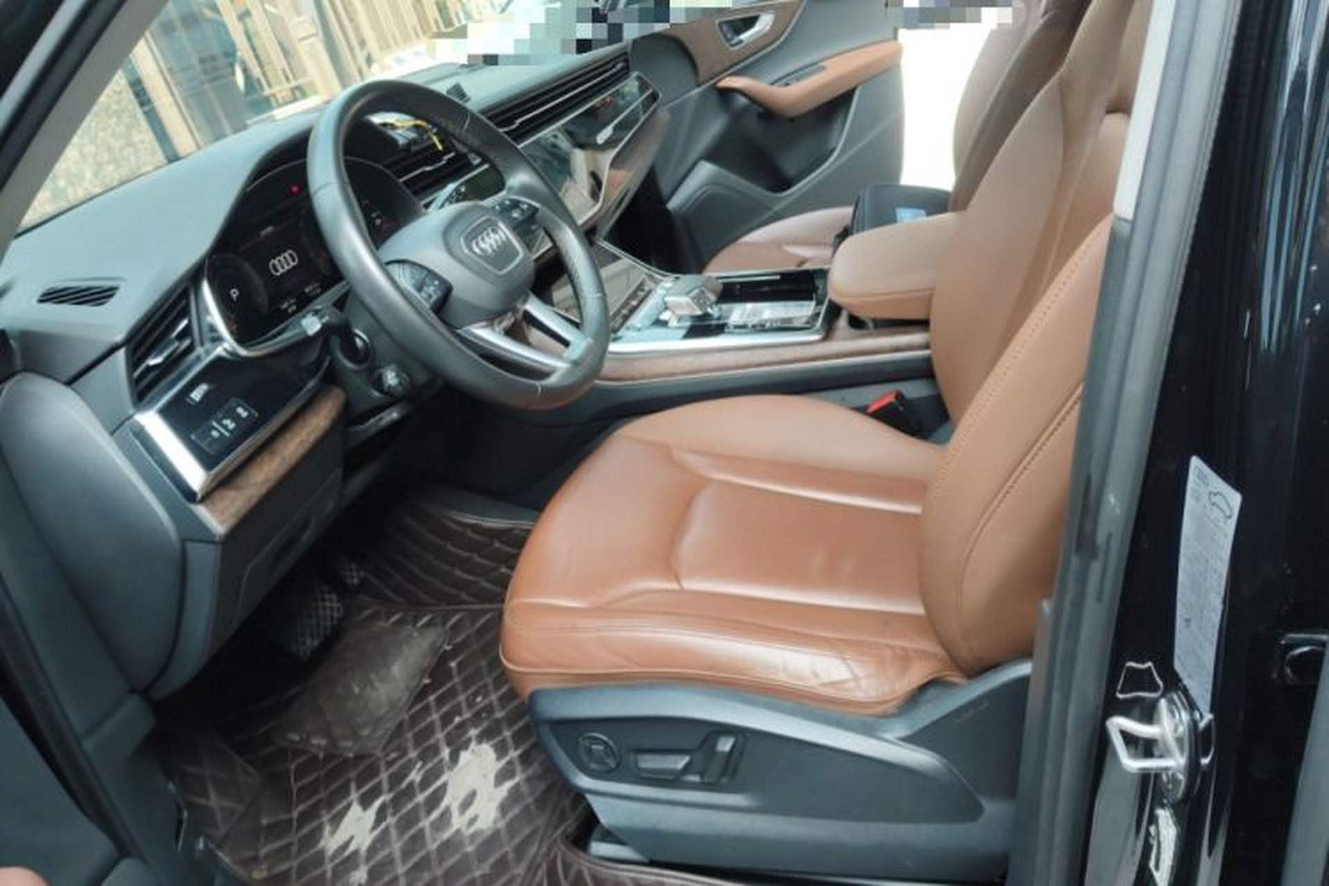 Used Audi Q7 2021 45 TFSI quattro S line Sport model Left Front Seat